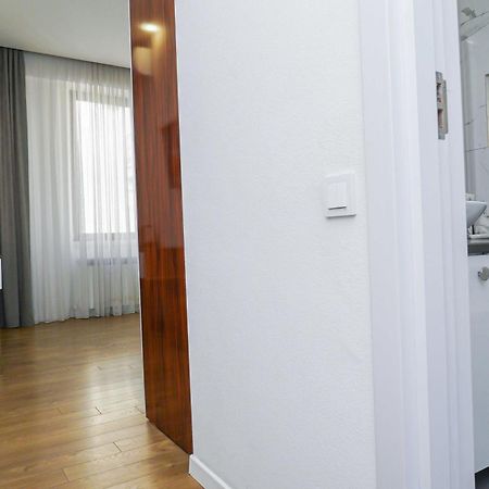 Hotel Type Rooms On Avenue Melikishvili, City Center Tbilisi Exterior photo