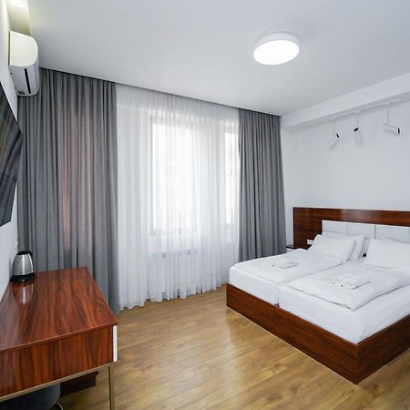 Hotel Type Rooms On Avenue Melikishvili, City Center Tbilisi Exterior photo